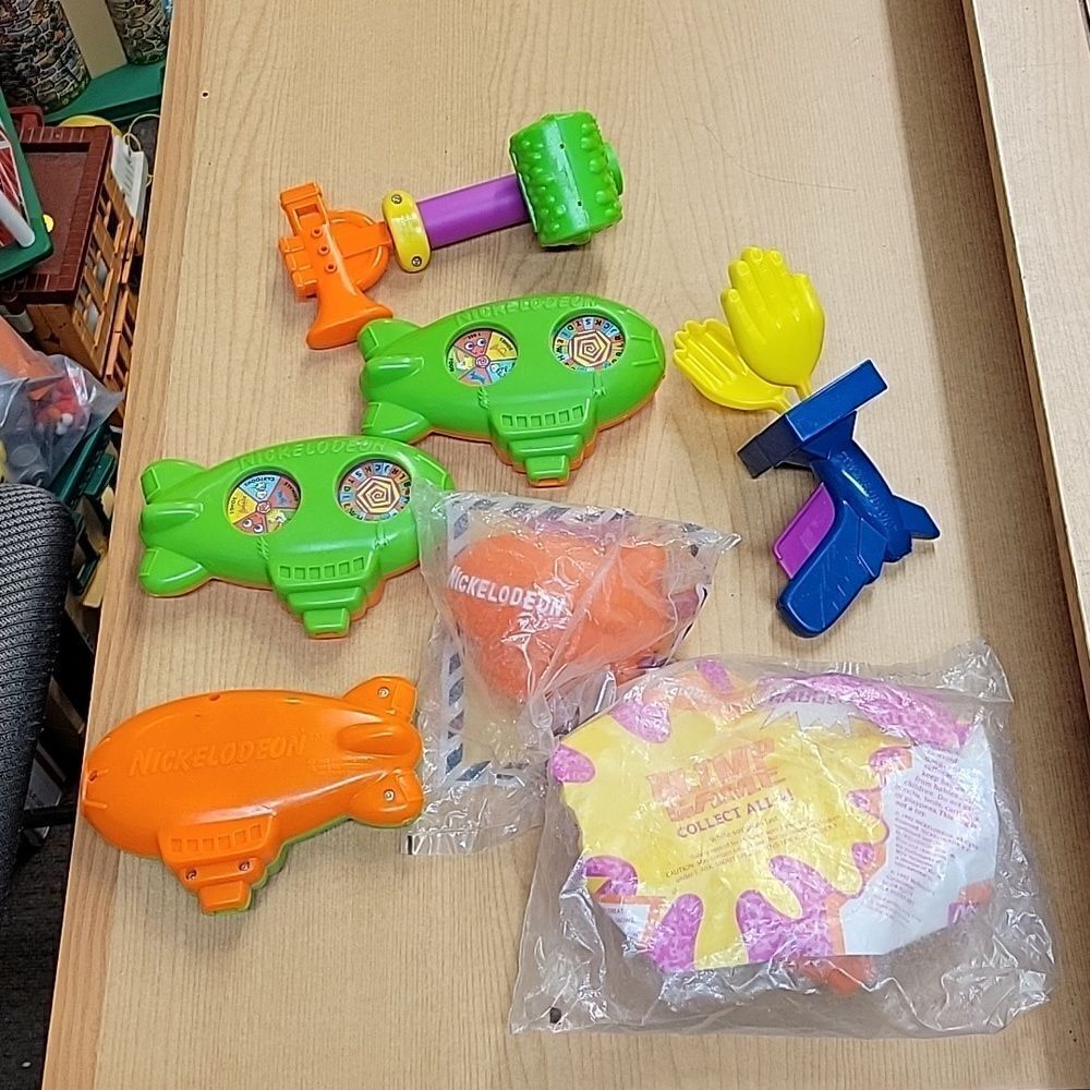 ‎Nickelodeon McDonald's Happy Meal toys.